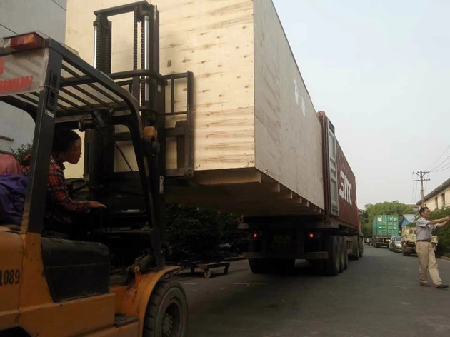 大型機械(xiè)設備出口包(bāo)裝